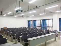 教育投影機行業新動態 技術升級與市場擴展